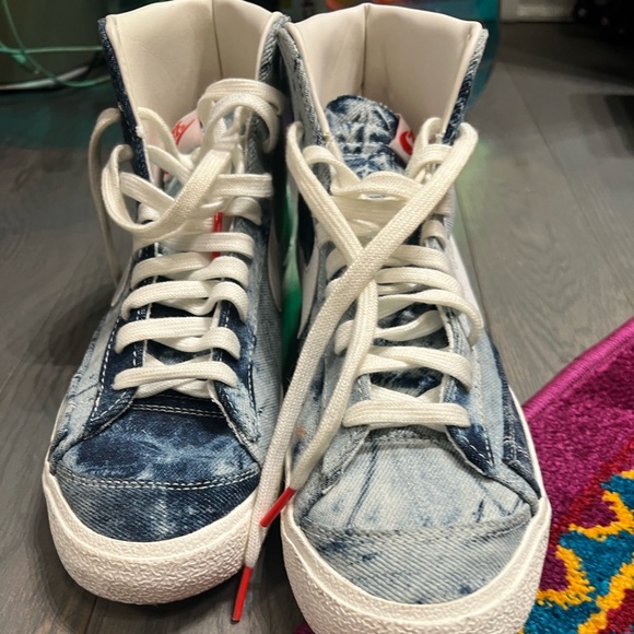 Nike Denim Blazers, Great condition! - Picture 2 of 3